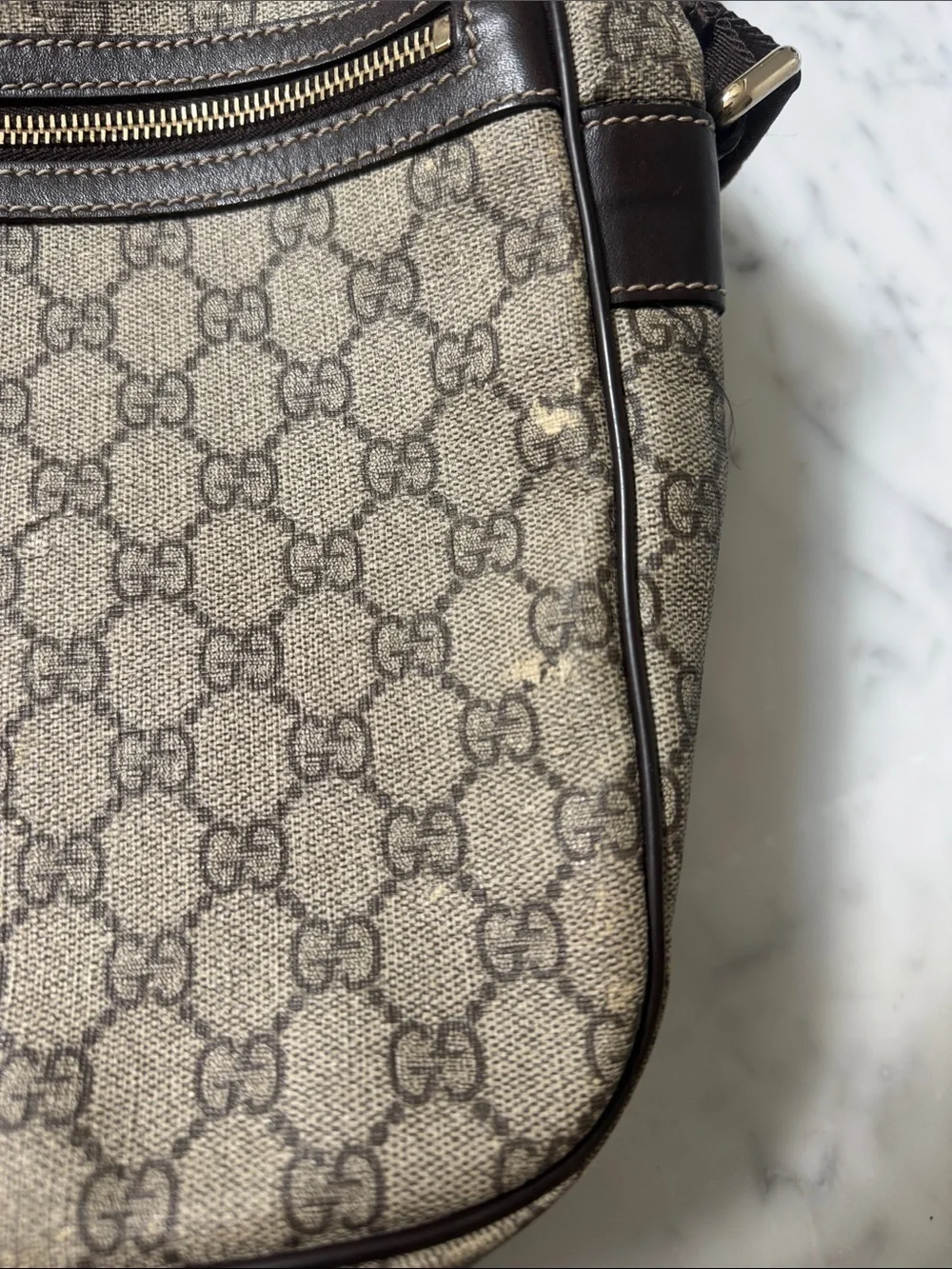 Gucci Supreme Canvas Messenger Bag
